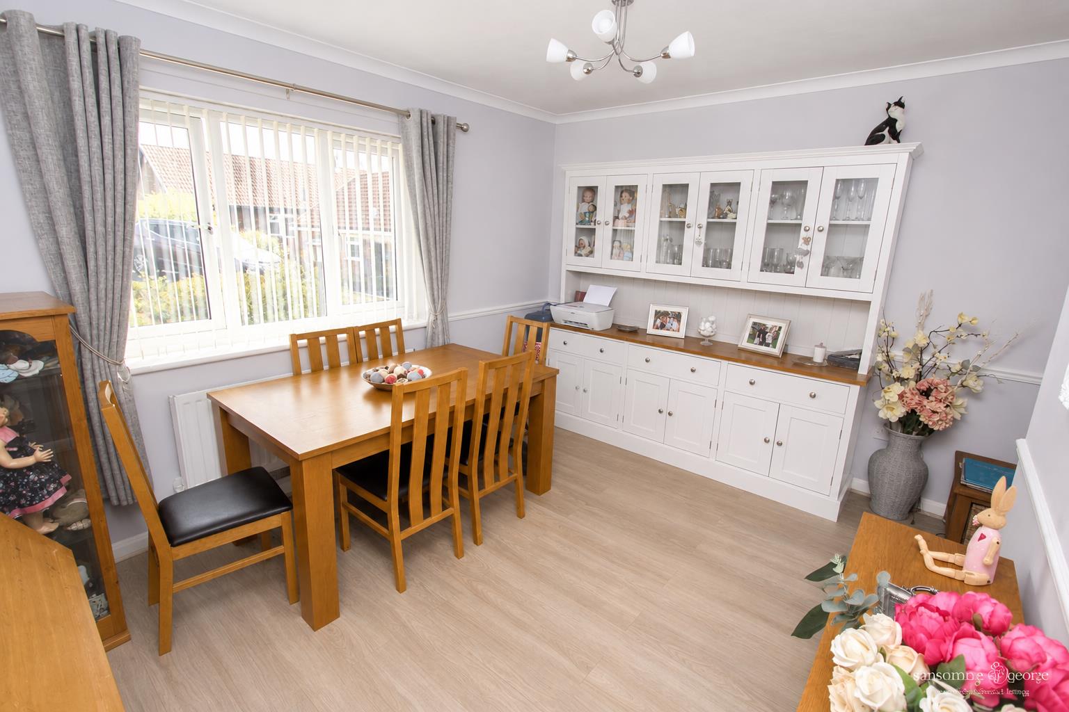 Broom Close, Calcot, Reading